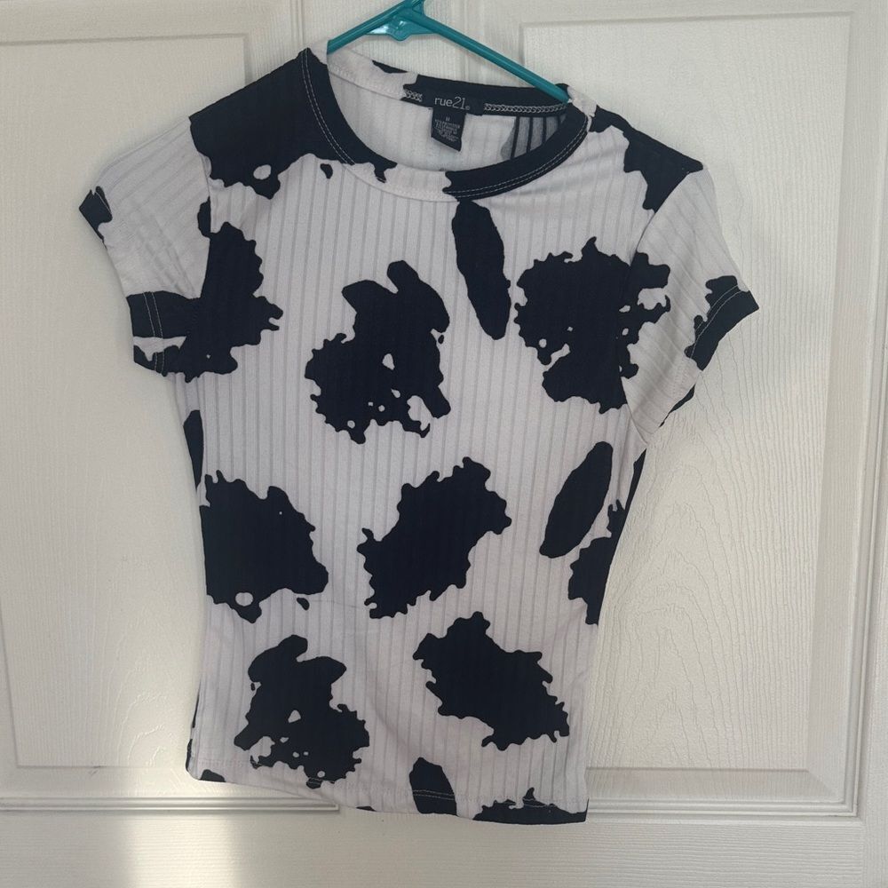 Rue21 Monochrome Patterned Short Sleeve Tee